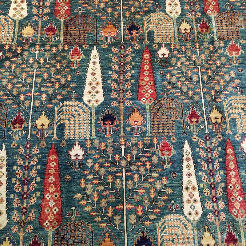 9'0" x 11'11"   Serapi Rug Angle View