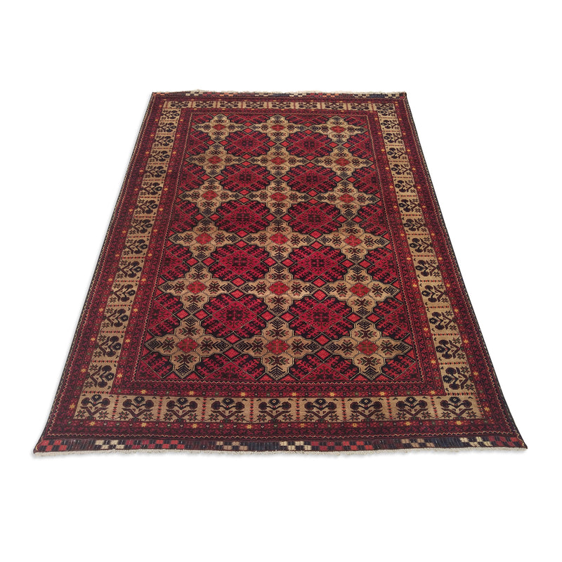 4'10" x 6'3"   Kunduz Rug Angle View