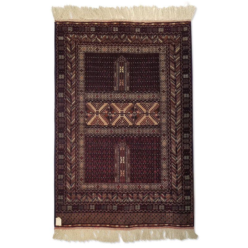 4'0" x 6'0"   Silk Hatchli Rug Top View