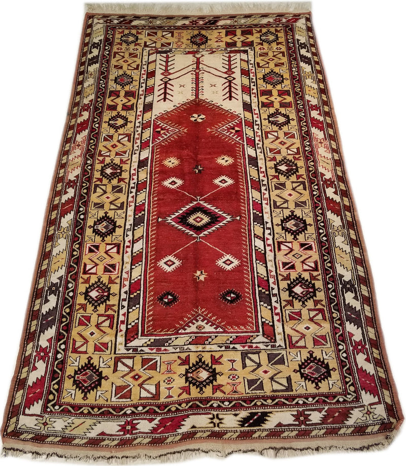 4'6" x 7'3"   Turkish Milas Rug Angle View