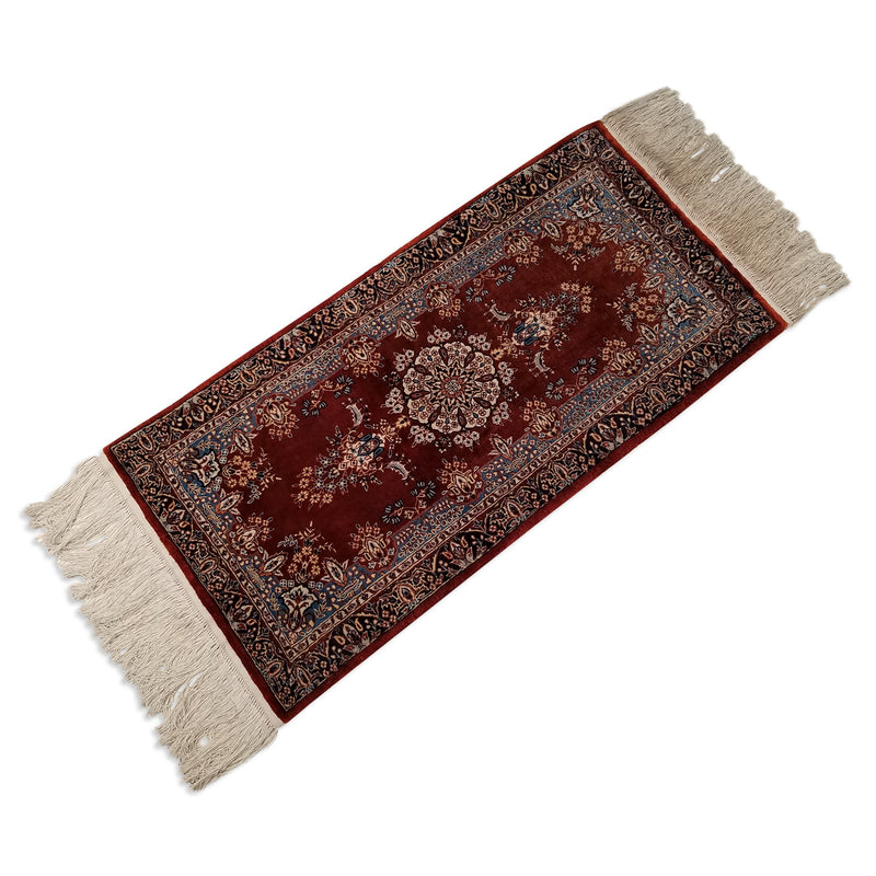 1'6" x 3'2"   Silk Chinese Hereke Rug Top View