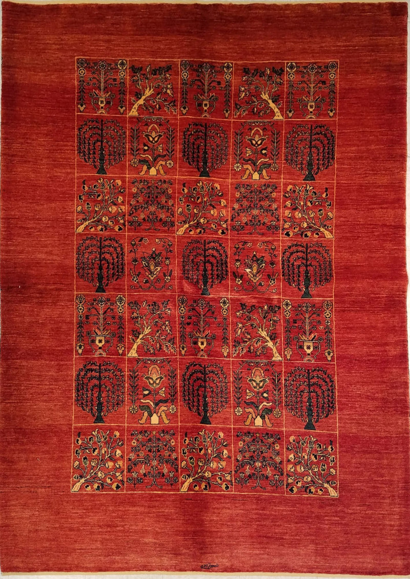 5'4" x 7'6"   Persian Kashkuli Rug Top View