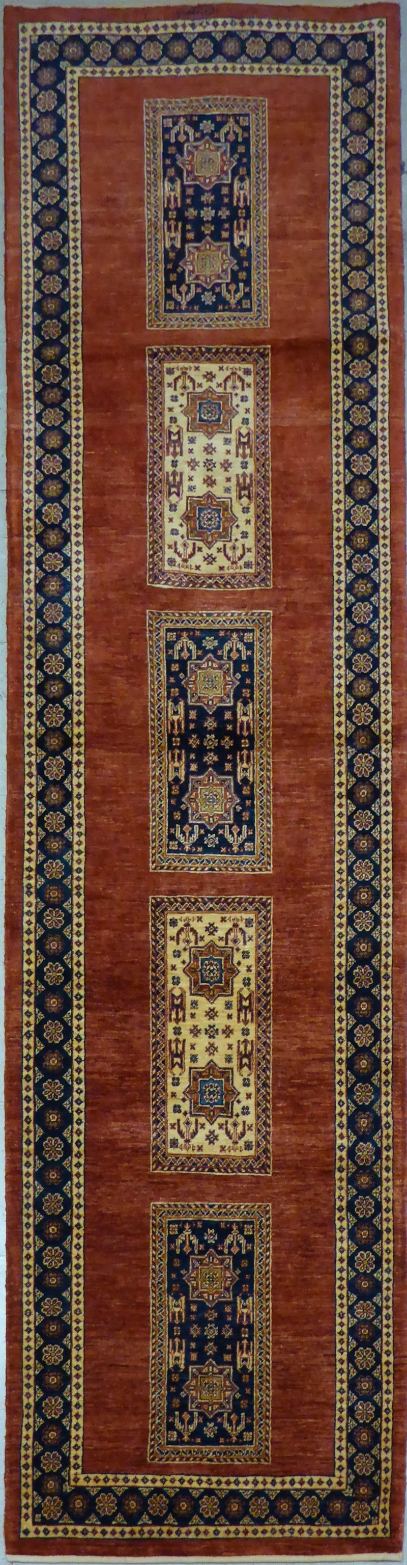2'8" x 10'3"   Persian Kashkuli Runner Rug Top View