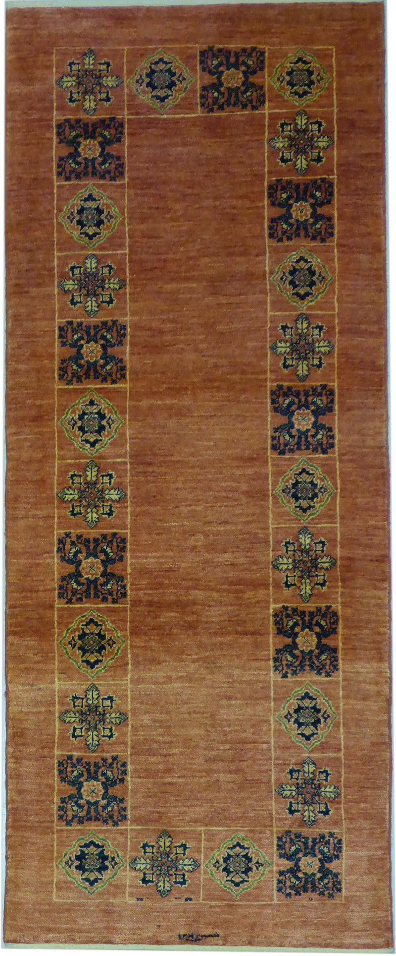 2'8" x 6'5"   Persian Kashkuli Runner Rug Top View