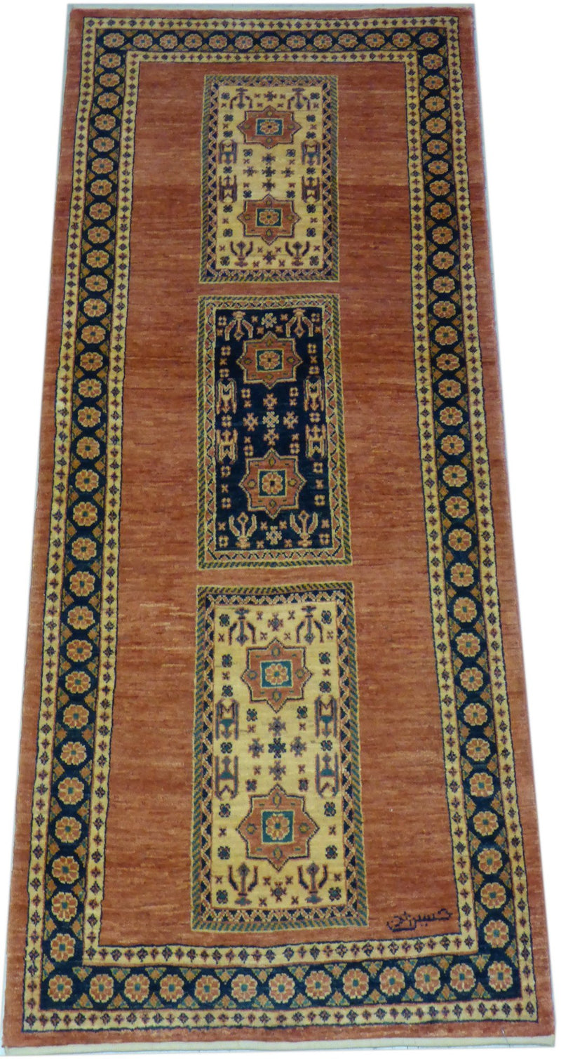 2'8" x 6'7"   Persian Kashkuli Runner Rug Angle View