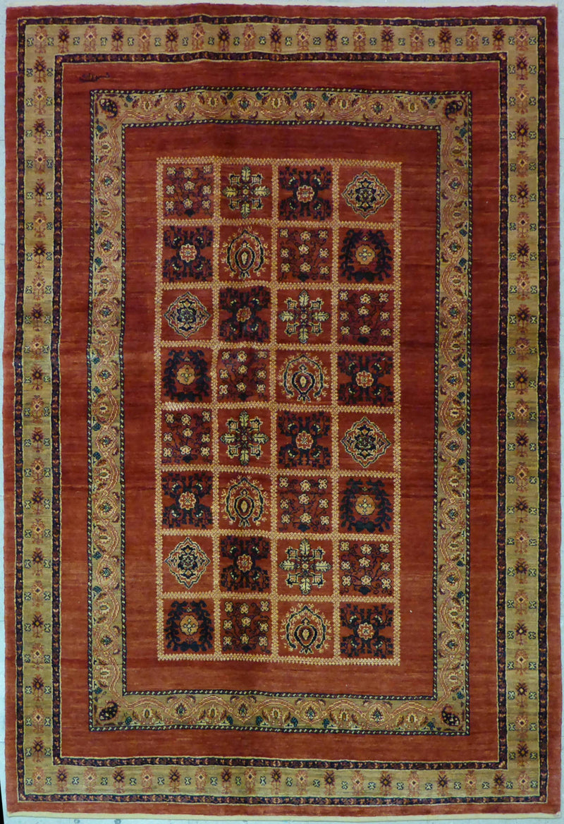 4'8" x 6'10"   Persian Kashkuli Rug Top View