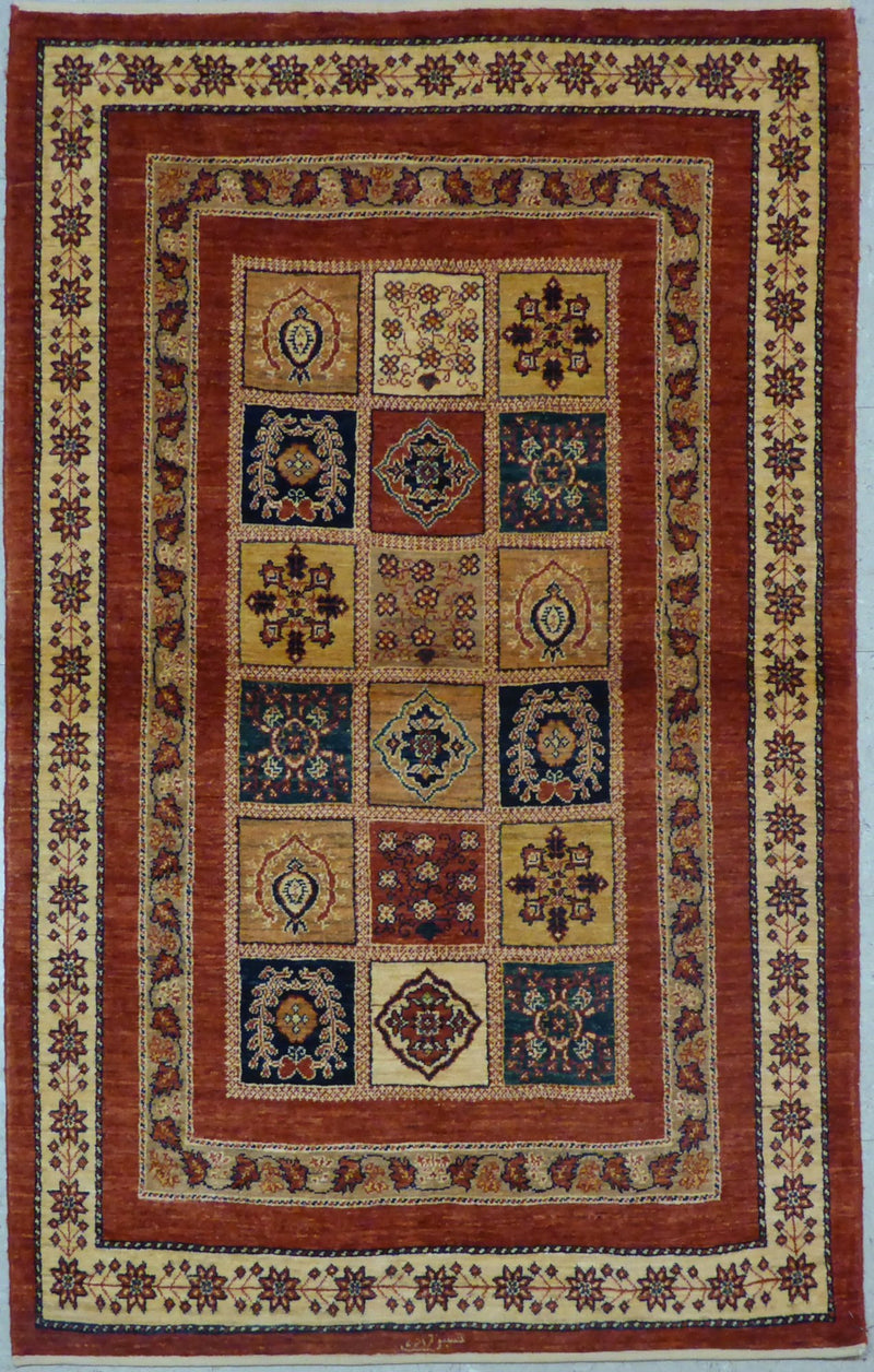 3'6" x 5'6"   Persian Kashkuli Rug Top View