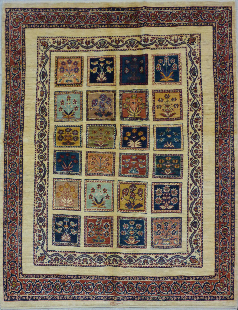 4'8" x 6'1"   Persian Kashkuli Rug Top View