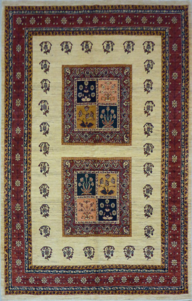 5'8" x 8'11"   Persian Kashkuli Rug Top View