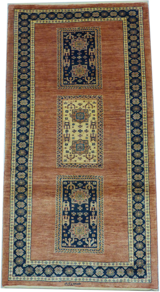 2'9" x 5'6"   Persian Kashkuli Rug Angle View