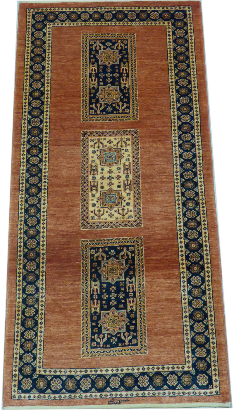 2'9" x 5'8"   Persian Kashkuli Rug Angle View