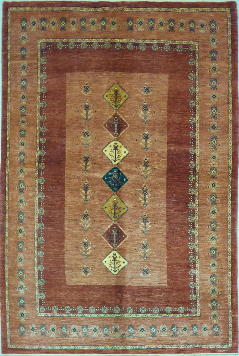 5'8" x 8'5"   Persian Kashkuli Rug Top View