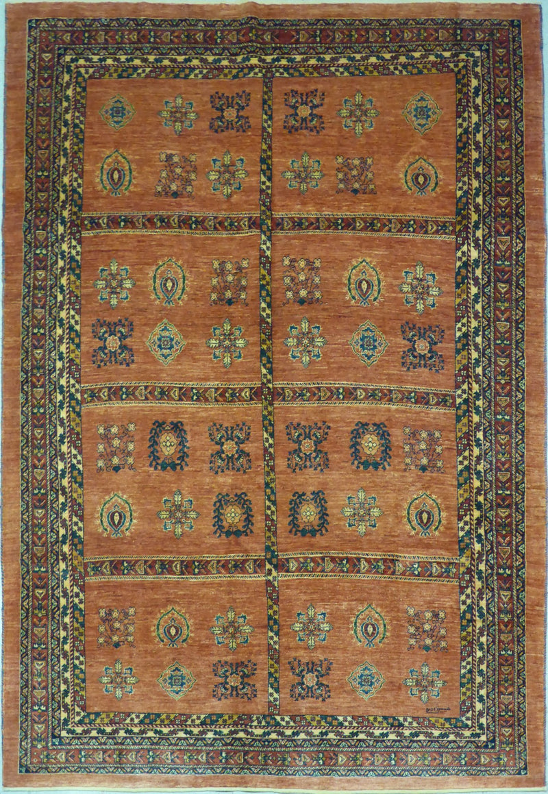 5'11" x 8'7"   Persian Kashkuli Rug Top View