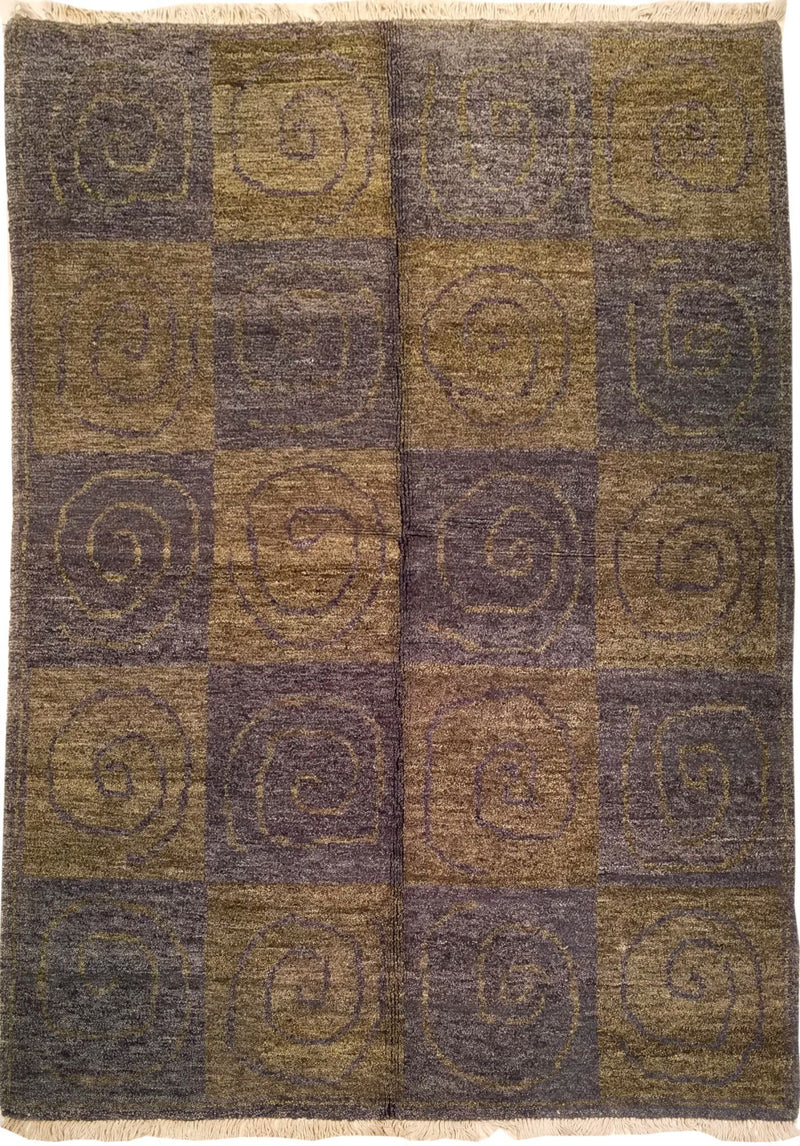 6'2" x 8'10"   Nepalese Rug Top View