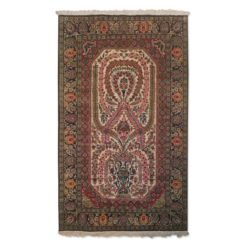 2'9" x 4'7"   Silk Persian Qom Rug Top View