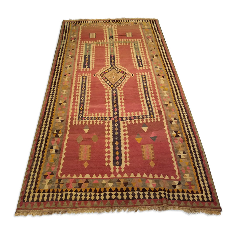 5'0" x 9'6"   Persian Vintage Qashqai Kilim Rug Angle View