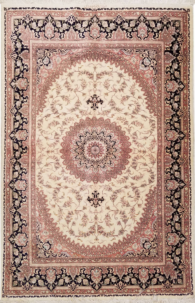 3'1" x 4'9"   Silk Persian Qom Rug Top View