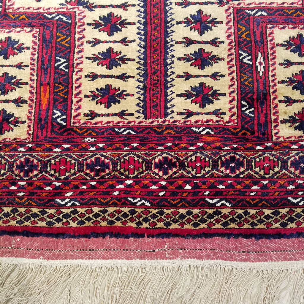 3'0" x 4'7"   Silk Persian Turkman Prayer design Rug Angle View