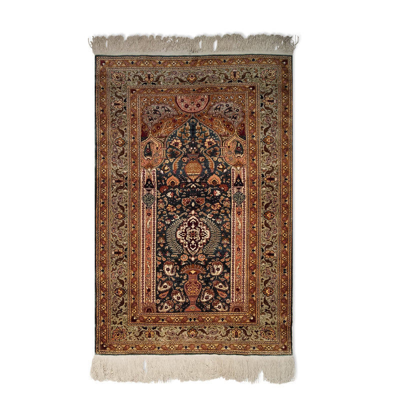 3'1" x 4'8"   Silk Turkish Kayseri Rug Top View