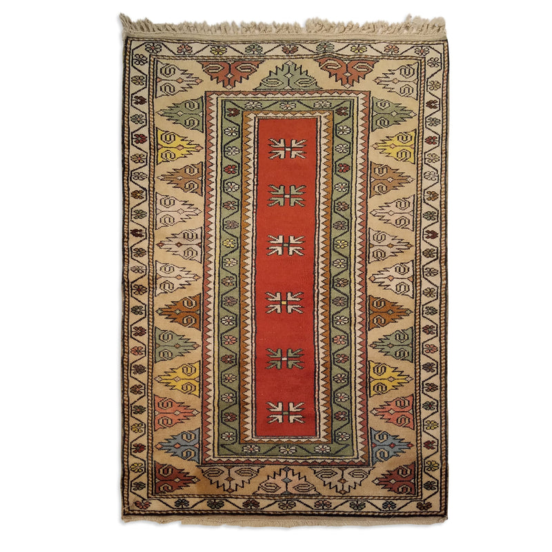 3'3" x 4'10"   Turkish Milas Rug Top View