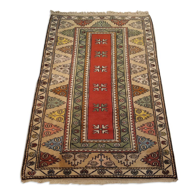3'3" x 4'10"   Turkish Milas Rug Angle View