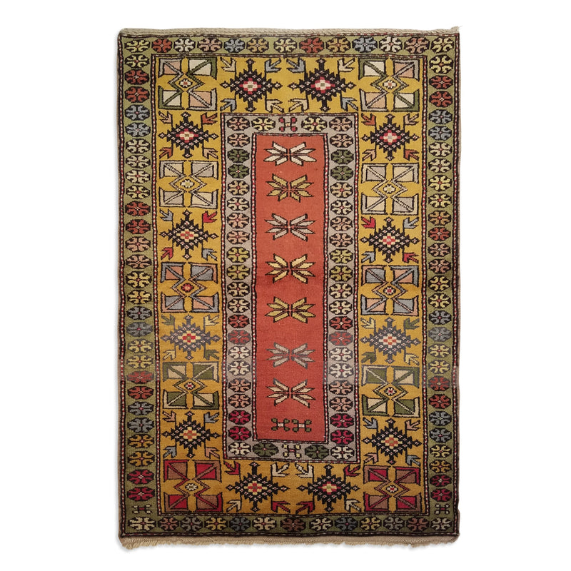 3'2" x 4'8"   Turkish Milas Rug Top View