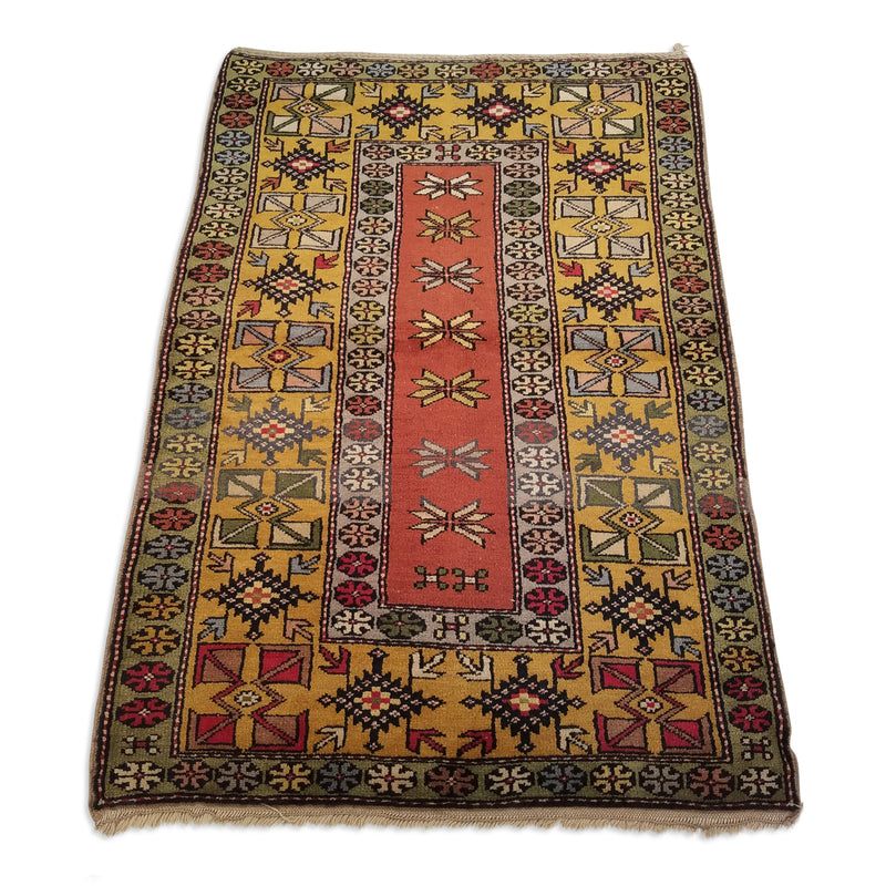 3'2" x 4'8"   Turkish Milas Rug Angle View