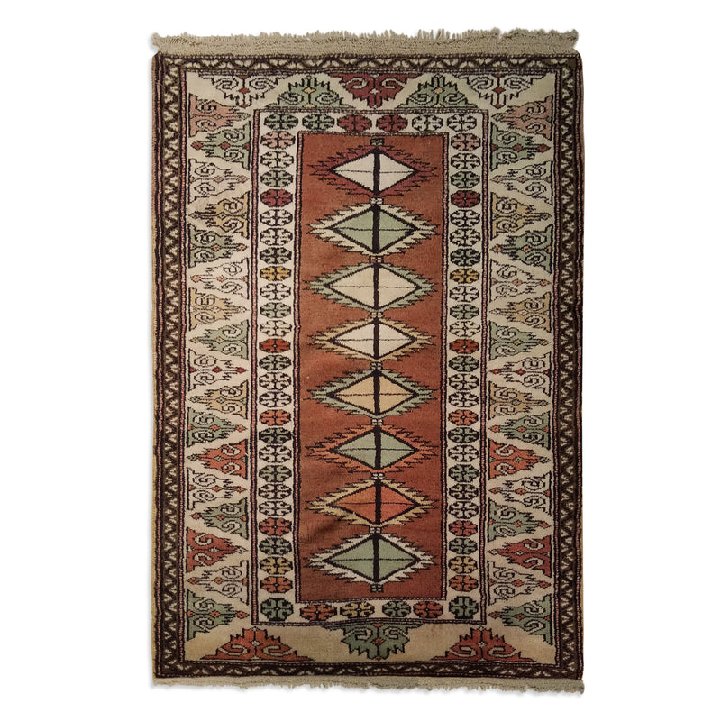 3'2" x 4'8"   Turkish Milas Rug Top View