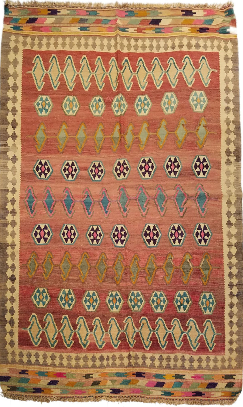 5'0" x 8'4"   Persian Vintage Qashqai Kilim Rug Top View