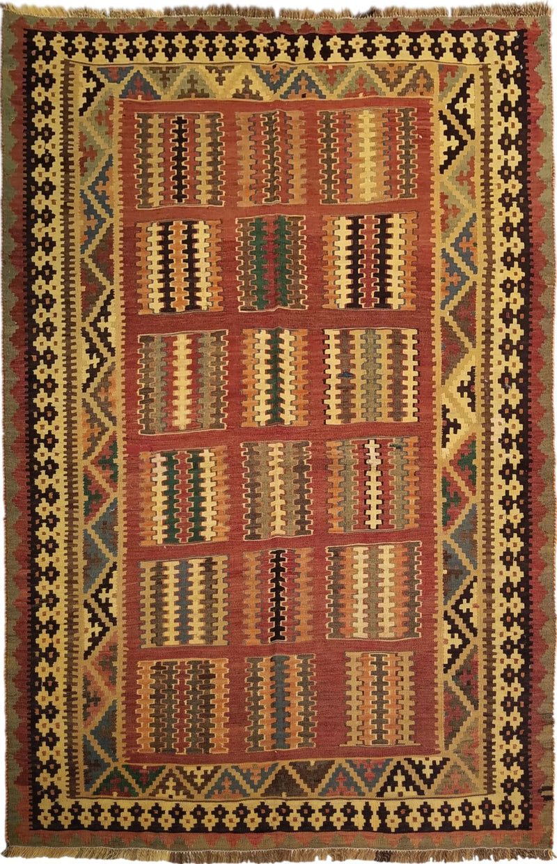 5'2" x 8'0"   Persian Vintage Qashqai Kilim Rug Top View