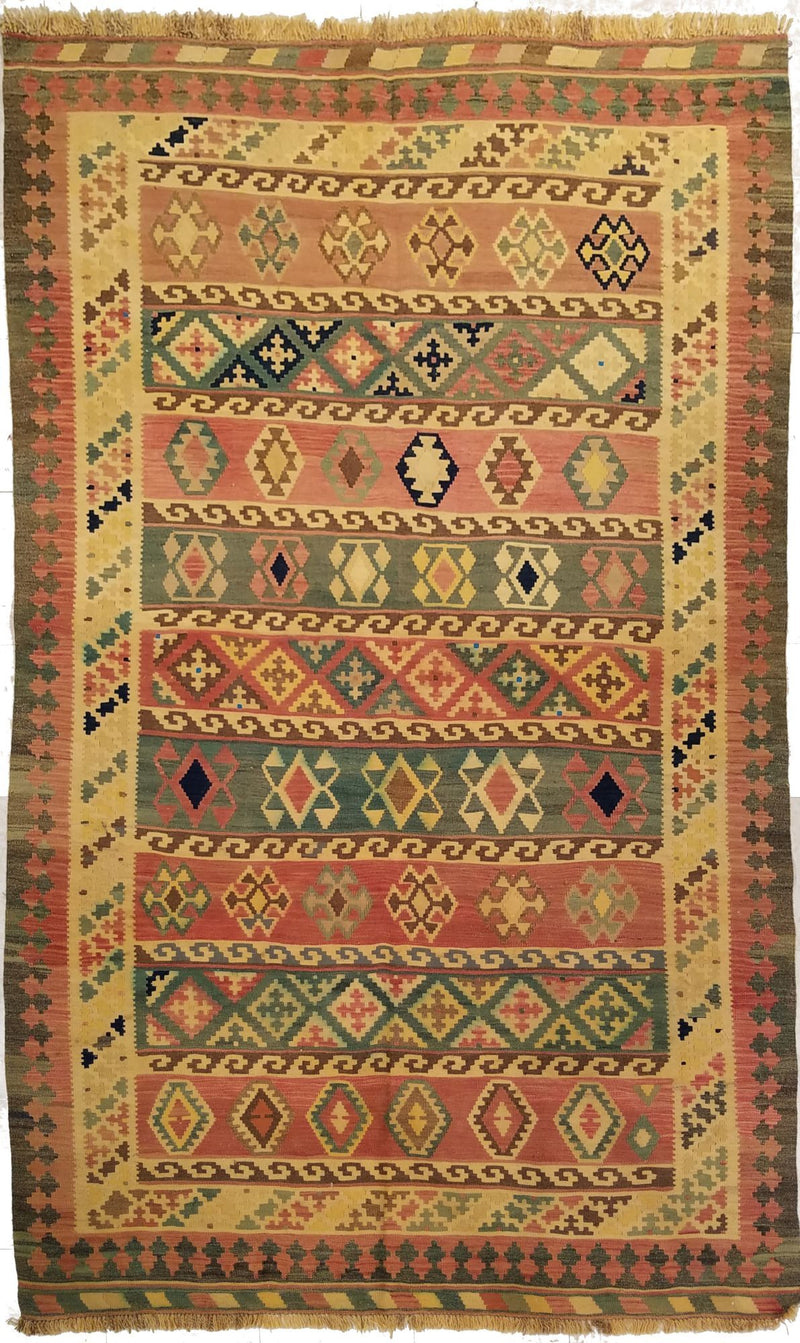 4'11" x 8'4"   Persian Vintage Qashqai Kilim Rug Top View
