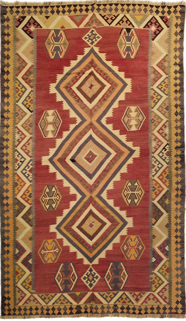 5'1" x 8'9"   Persian Vintage Qashqai Kilim Rug Top View